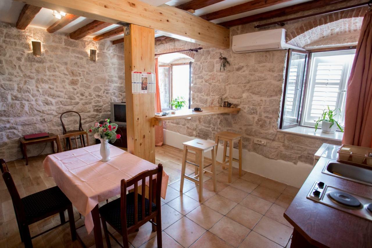 Apartment Riva Šibenik Esterno foto